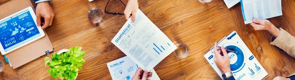 Cryptocurrency exchange comparison Infographic Table Data Chart 2026